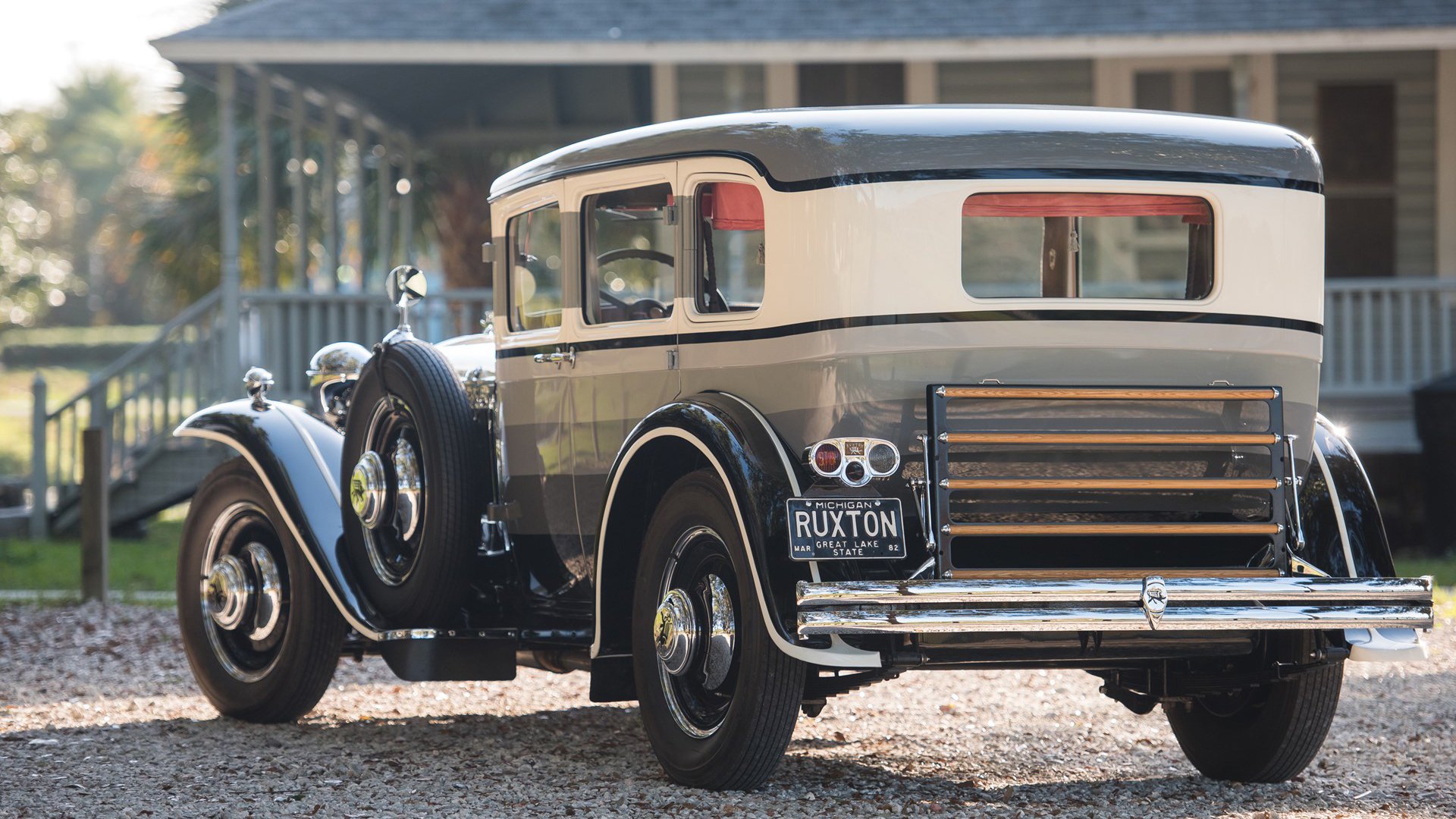 塔特的稳定发挥，帮助袋鼠队在橄榄球锦标赛中高居榜首